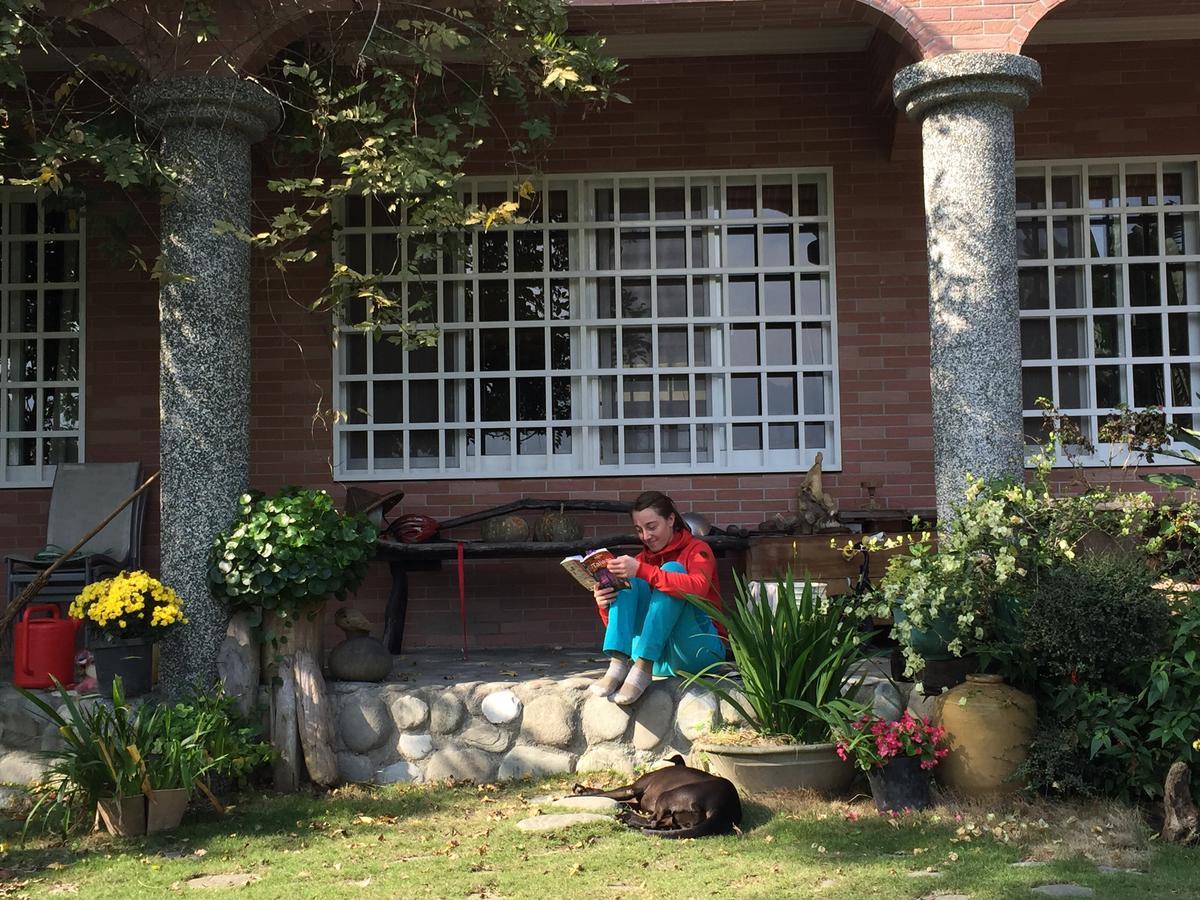 Wisdom Garden Home Stay Yuli Exterior foto
